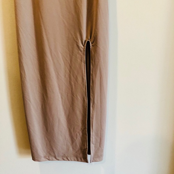 Solemio Side Slit Dress - Picture 4 of 7